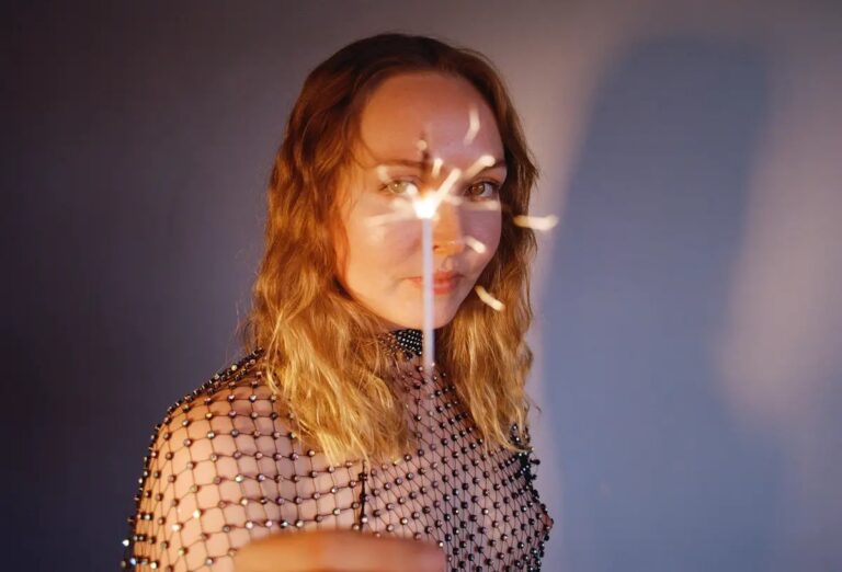 The Intimate Warmth, Freeing Energy, & Cathartic Release of Winten’s “Bad Ones” – Atwood Magazine