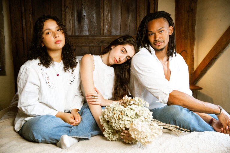 SINGLE REVIEWS OF THE WEEK: Tiny Habits, Lauv, Foley