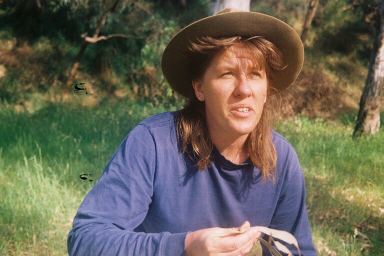 Album Review: Annie-Rose Maloney – Circle Walking (2025 LP)